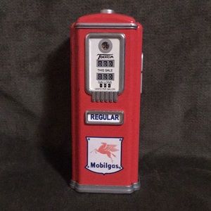 Mobilgas Gearbox metal coin bank